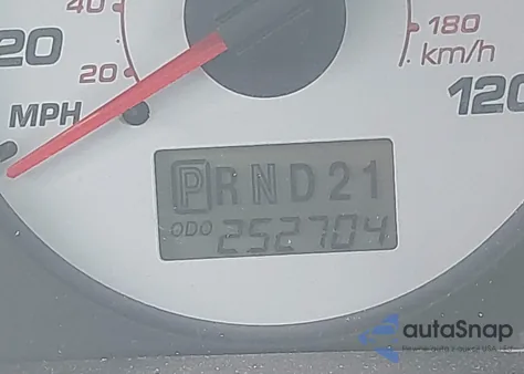 2002 Ford Escape Xlt from USA, damaged, VIN 1FMYU03192KC91161